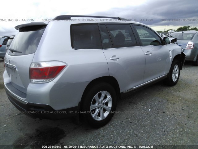 5TDZK3EH9CS056246 - 2012 TOYOTA HIGHLANDER SE GRAY photo 4