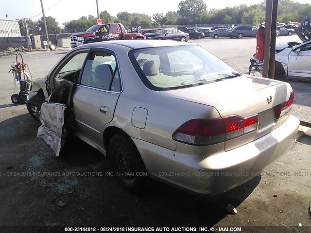 1HGCG56612A131812 - 2002 HONDA ACCORD EX GOLD photo 3