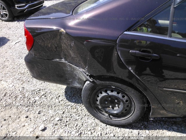 4T1BE32KX2U636703 - 2002 TOYOTA CAMRY LE/XLE/SE Qara foto 6