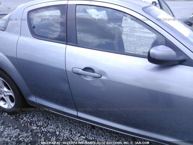 JM1FE17N740113405 - 2004 MAZDA RX8 GRAY photo 6