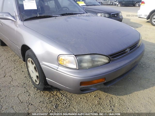 4T1BG12K7TU815409 - 1996 TOYOTA CAMRY DX/LE/XLE GRAY photo 6