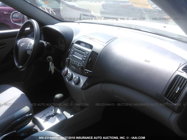 KMHDU46D79U683243 - 2009 HYUNDAI ELANTRA GLS/SE SILVER photo 5