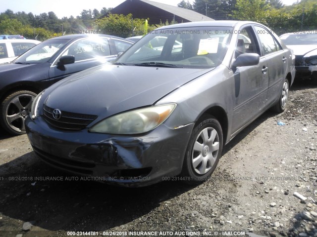 4T1BE32K83U744139 - 2003 TOYOTA CAMRY LE/XLE/SE GRAY photo 2