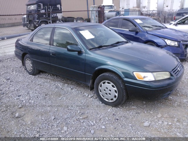4T1BG22K3WU263031 - 1998 TOYOTA CAMRY CE/LE/XLE 绿色 照片 1