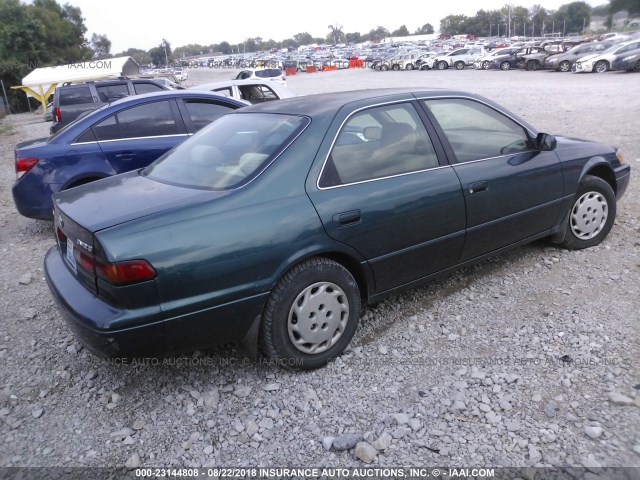 4T1BG22K3WU263031 - 1998 TOYOTA CAMRY CE/LE/XLE 绿色 照片 4