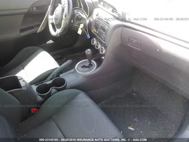 JTKJF5C71C3043718 - 2012 TOYOTA SCION TC 灰色 照片 5