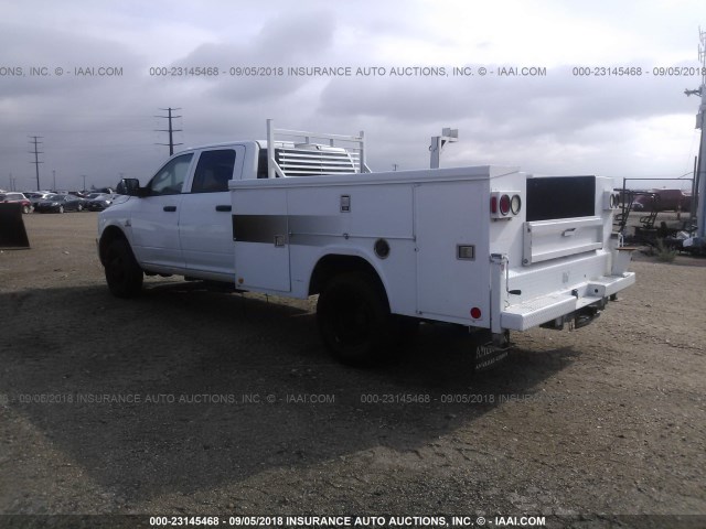 3C7WRTCL2DG585613 - 2013 RAM 3500 WHITE photo 3