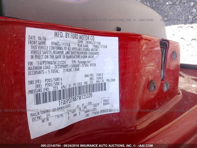 1FAFP37N87W125320 - 2007 FORD FOCUS ZX5/S/SE/SES RED photo 9