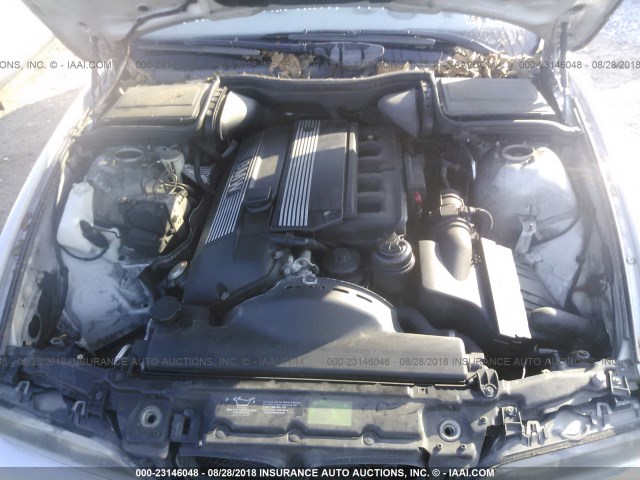 WBADT334X1GF40392 - 2001 BMW 525 I SILVER photo 10