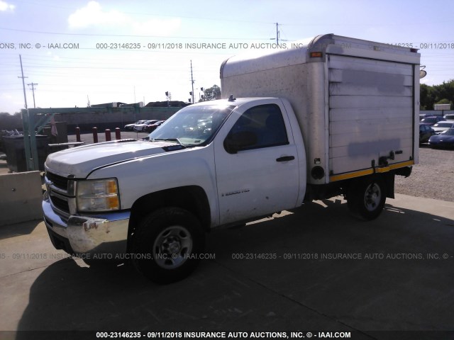 1GCHC44K99E116178 - 2009 CHEVROLET SILVERADO C2500 HEAVY DUTY WHITE photo 2