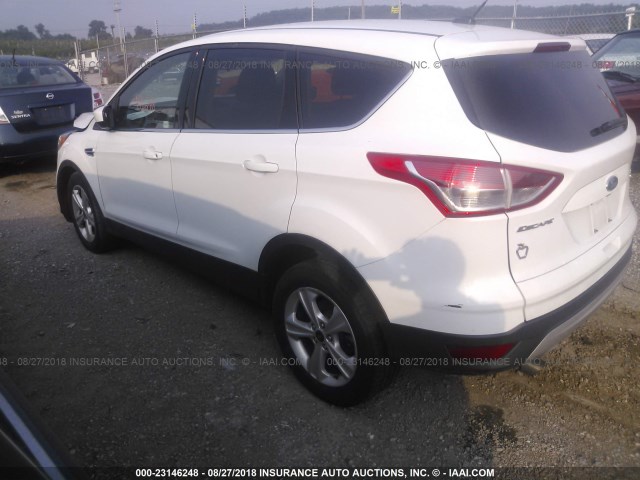 1FMCU9GX0GUB29606 - 2016 FORD ESCAPE SE WHITE photo 3