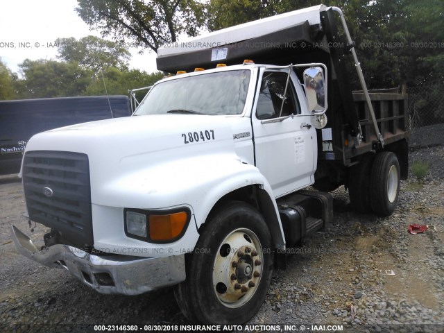 3FENF80CXXMA09767 - 1999 FORD F800 WHITE photo 2