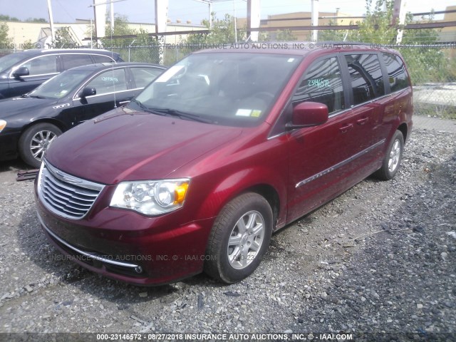 2A4RR5DG6BR605421 - 2011 CHRYSLER TOWN & COUNTRY TOURING RED photo 2