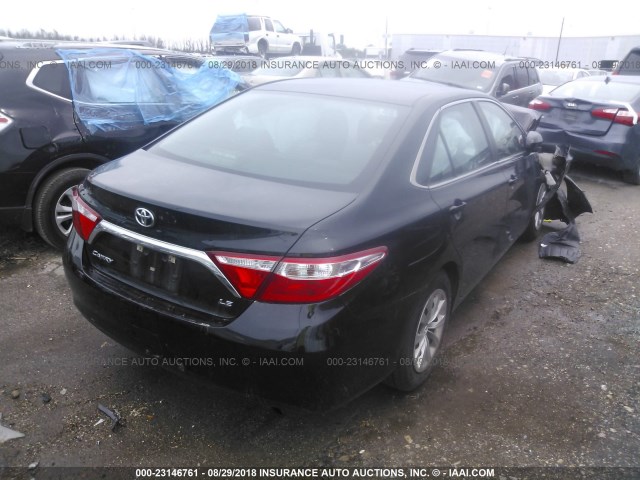 4T1BF1FK1GU212300 - 2016 TOYOTA CAMRY LE/XLE/SE/XSE BLACK photo 4