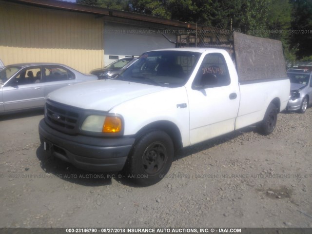 2FTRF17284CA51344 - 2004 FORD F-150 HERITAGE CLASSIC WHITE photo 2