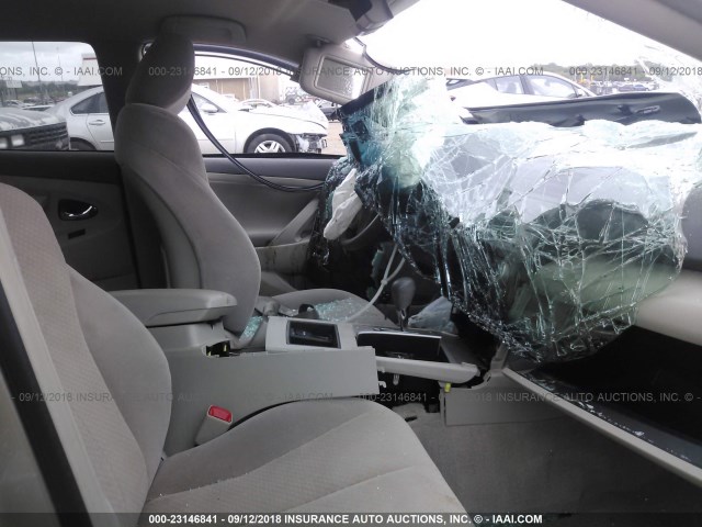 4T1BE46KX8U209692 - 2008 TOYOTA CAMRY CE/LE/XLE/SE TAN photo 5