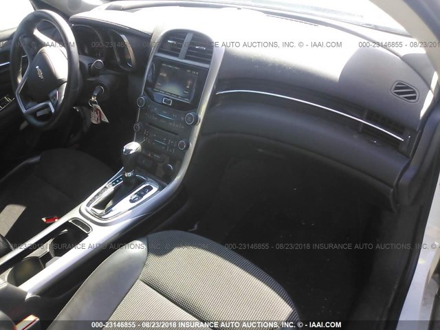 1G11C5SA4DF320318 - 2013 CHEVROLET MALIBU 1LT WHITE photo 5