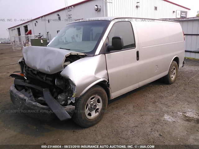 1GCFH15T251228398 - 2005 CHEVROLET EXPRESS G1500  BEIGE photo 2