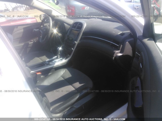 1G11C5SA3DF242162 - 2013 CHEVROLET MALIBU 1LT თეთრი ფოტო 5