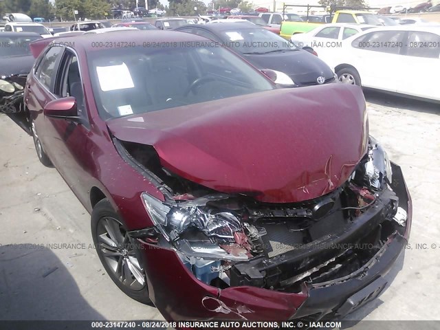 4T1BF1FKXFU977956 - 2015 TOYOTA CAMRY LE/XLE/SE/XSE 红色 照片 1