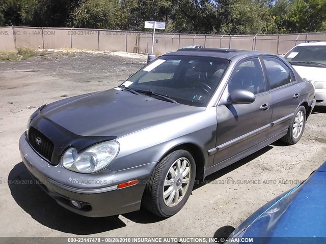 KMHWF35H44A989327 - 2004 HYUNDAI SONATA GLS/LX ნაცრისფერი ფოტო 2