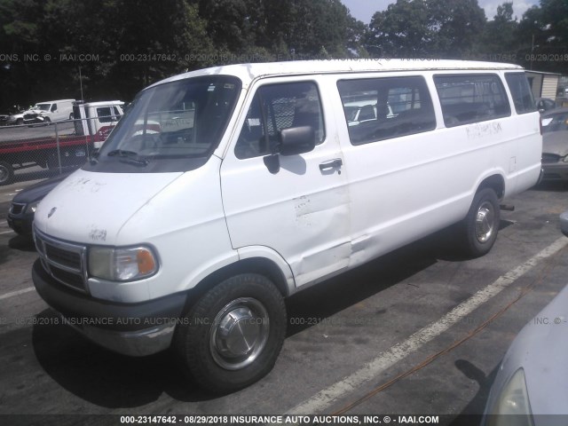 2B5WB35Y7VK586649 - 1997 DODGE RAM WAGON B3500 WHITE photo 2