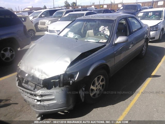 JT2BF28KXW0096911 - 1998 TOYOTA CAMRY LE/XLE 金色 照片 2