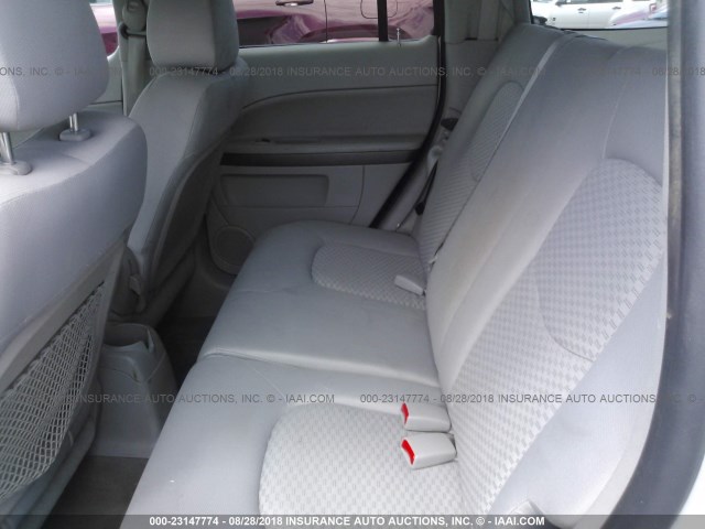 3GNBAAFW3BS640648 - 2011 CHEVROLET HHR LS WHITE photo 8