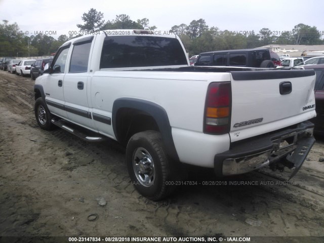 1GCHC23G02F133730 - 2002 CHEVROLET SILVERADO C2500 HEAVY DUTY WHITE photo 3