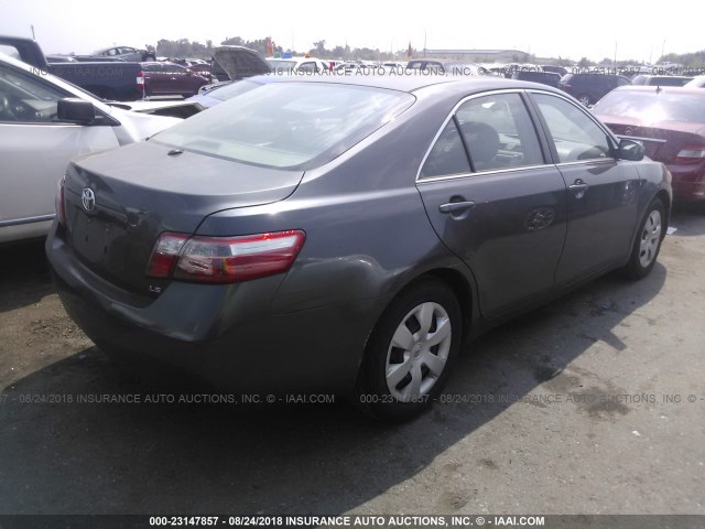 4T1BE46K77U072290 - 2007 TOYOTA CAMRY NEW GENERAT CE/LE/XLE/SE GRAY photo 4