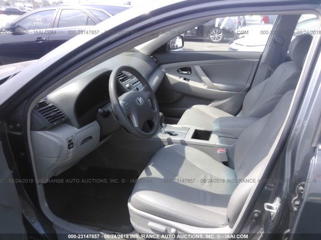 4T1BE46K77U072290 - 2007 TOYOTA CAMRY NEW GENERAT CE/LE/XLE/SE GRAY photo 5