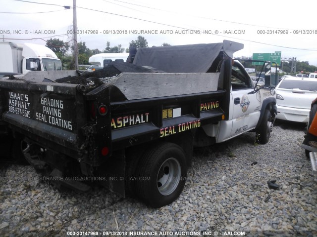 1GBJC34266E122791 - 2006 CHEVROLET SILVERADO C3500 WHITE photo 4