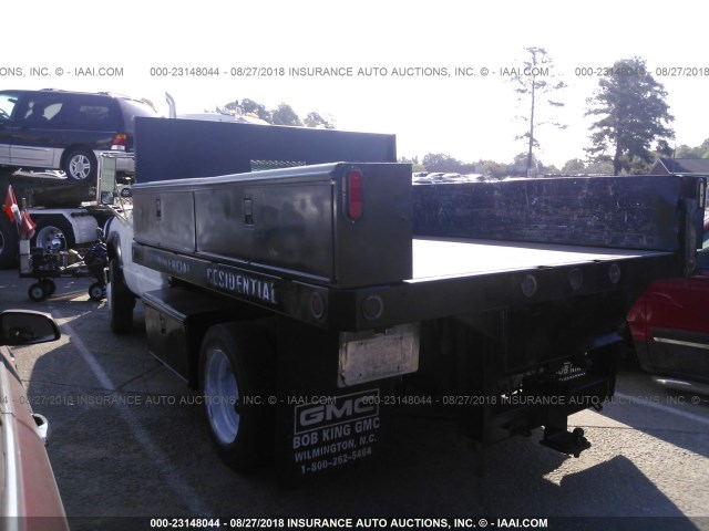 1GDKC34F3YF450844 - 2000 GMC SIERRA C3500 HEAVY DUTY WHITE photo 3