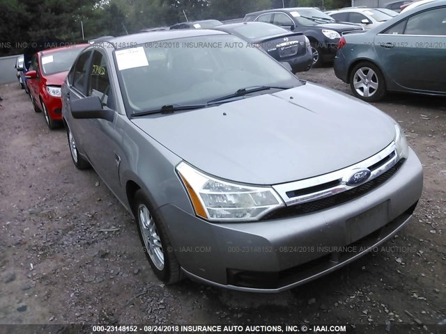 1FAHP35N58W279710 - 2008 FORD FOCUS SE/SEL/SES SILVER photo 1