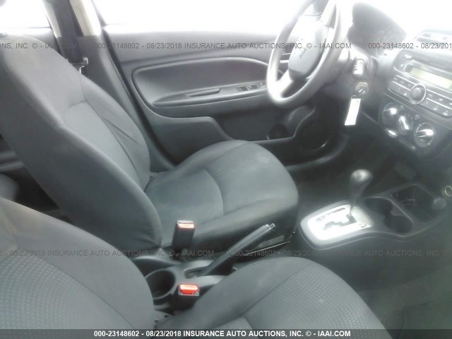 ML32F3FJ1HHF06481 - 2017 MITSUBISHI MIRAGE G4 ES შავი ფოტო 5