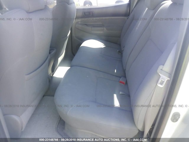 5TELU42N78Z584118 - 2008 TOYOTA TACOMA DOUBLE CAB ვერცხლისფერი ფოტო 8