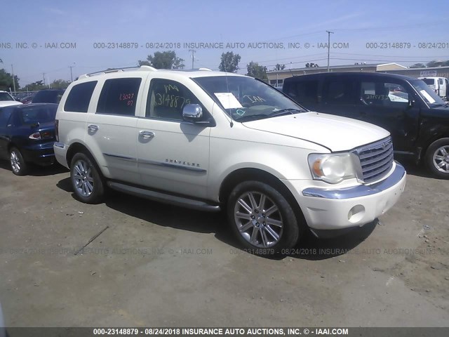 1A8HX58287F548135 - 2007 CHRYSLER ASPEN LIMITED WHITE photo 1