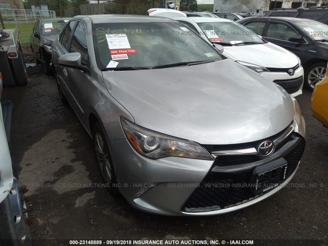 4T1BF1FK3HU370073 - 2017 TOYOTA CAMRY LE/XLE/SE/XSE 黑色 照片 1