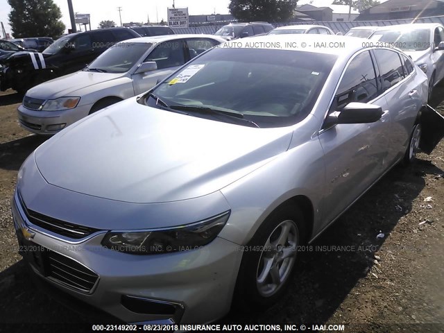 1G1ZB5ST2HF161473 - 2017 CHEVROLET MALIBU LS 银色 照片 2