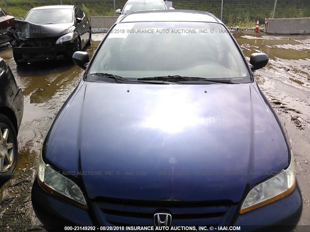 1HGCF866X2A176414 - 2002 HONDA ACCORD VALUE BLUE photo 6