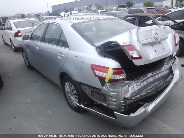 4T1BF3EK1BU181927 - 2011 TOYOTA CAMRY SE/LE/XLE 银色 照片 3