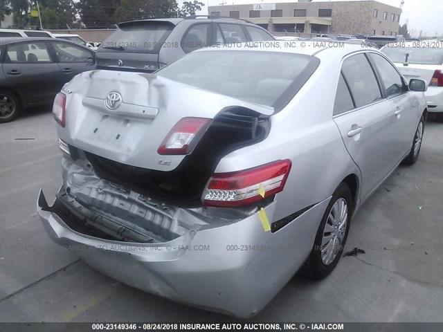 4T1BF3EK1BU181927 - 2011 TOYOTA CAMRY SE/LE/XLE 银色 照片 4
