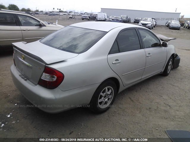 4T1BE30K33U778489 - 2003 TOYOTA CAMRY LE/XLE/SE SILVER photo 4