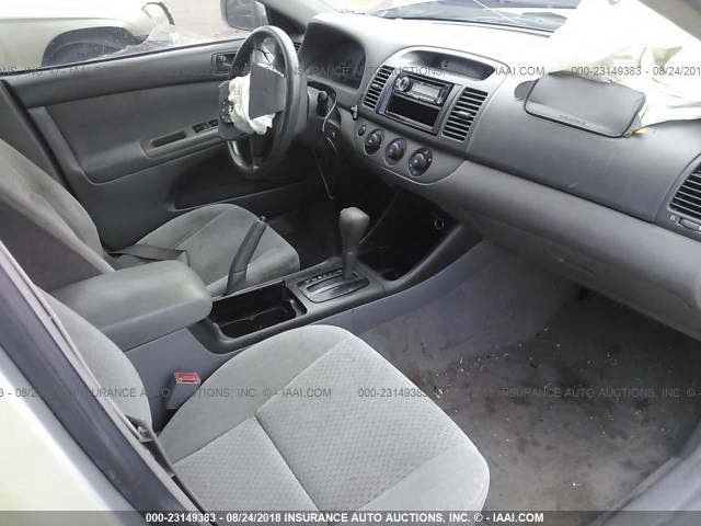 4T1BE30K33U778489 - 2003 TOYOTA CAMRY LE/XLE/SE Gümüş foto 5