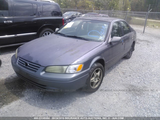 JT2BF22K6V0074721 - 1997 TOYOTA CAMRY LE/XLE 灰色 照片 2
