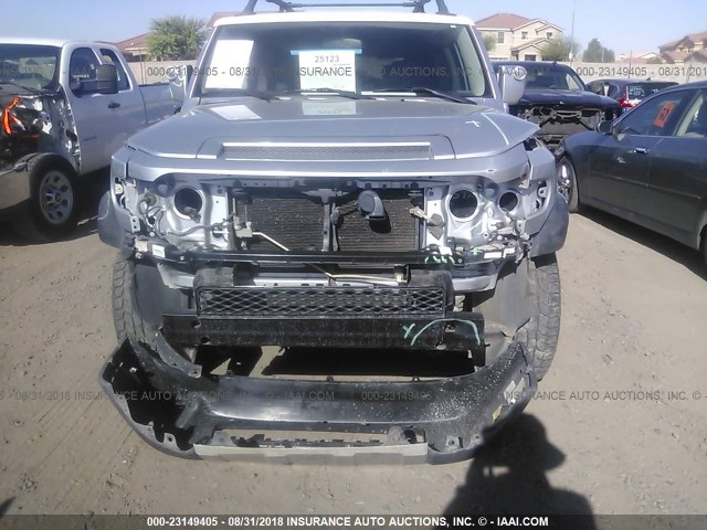 JTEBU11F78K019484 - 2008 TOYOTA FJ CRUISER SILVER photo 6