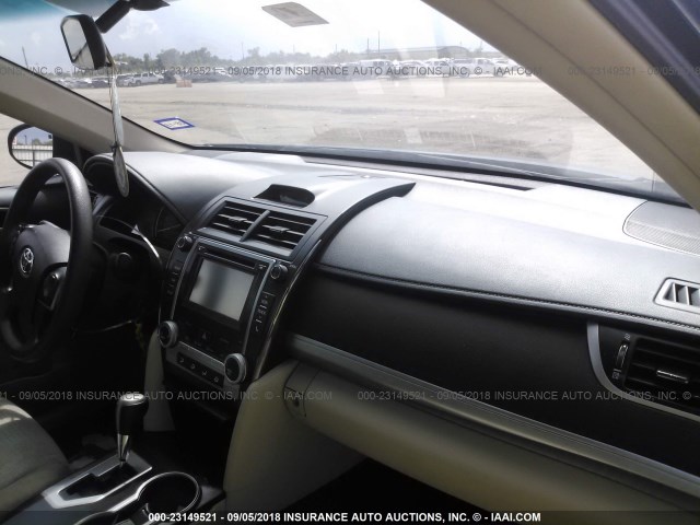 4T4BF1FK3ER431407 - 2014 TOYOTA CAMRY L/SE/LE/XLE 蓝色 照片 5