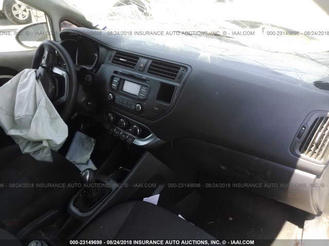 KNADM4A3XE6356169 - 2014 KIA RIO LX SILVER photo 5