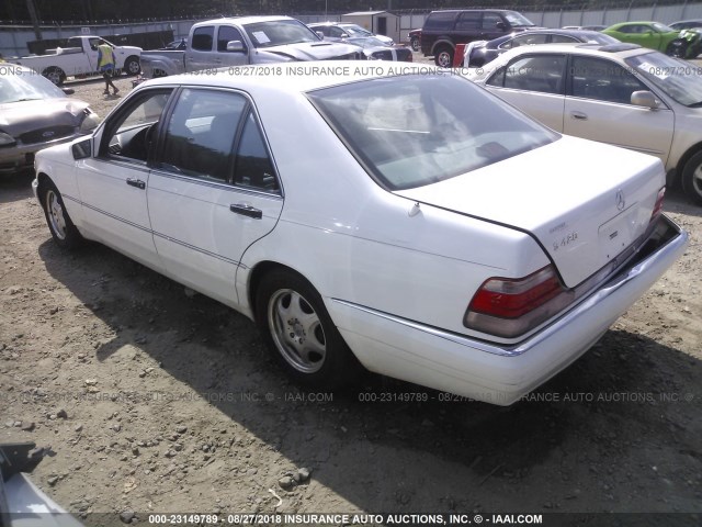 WDBGA43G2VA367042 - 1997 MERCEDES-BENZ S 420 WHITE photo 3