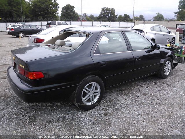JT2BG22K4Y0518373 - 2000 TOYOTA CAMRY CE/LE/XLE 黑色 照片 4